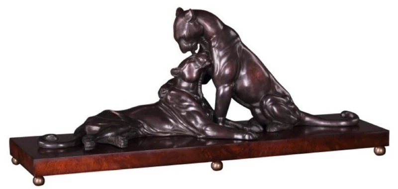 Casa Padrino Luxus Deko Bronzefiguren mit Holzsockel 2 Tiger Bronze / Braun 83 x 23 x H. 34 cm - Luxus Qualität