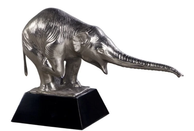 Casa Padrino Luxus Bronzefigur mit Holzsockel Elefant Silber / Schwarz 42 x 17 x H. 29 cm - Luxus Dekoration