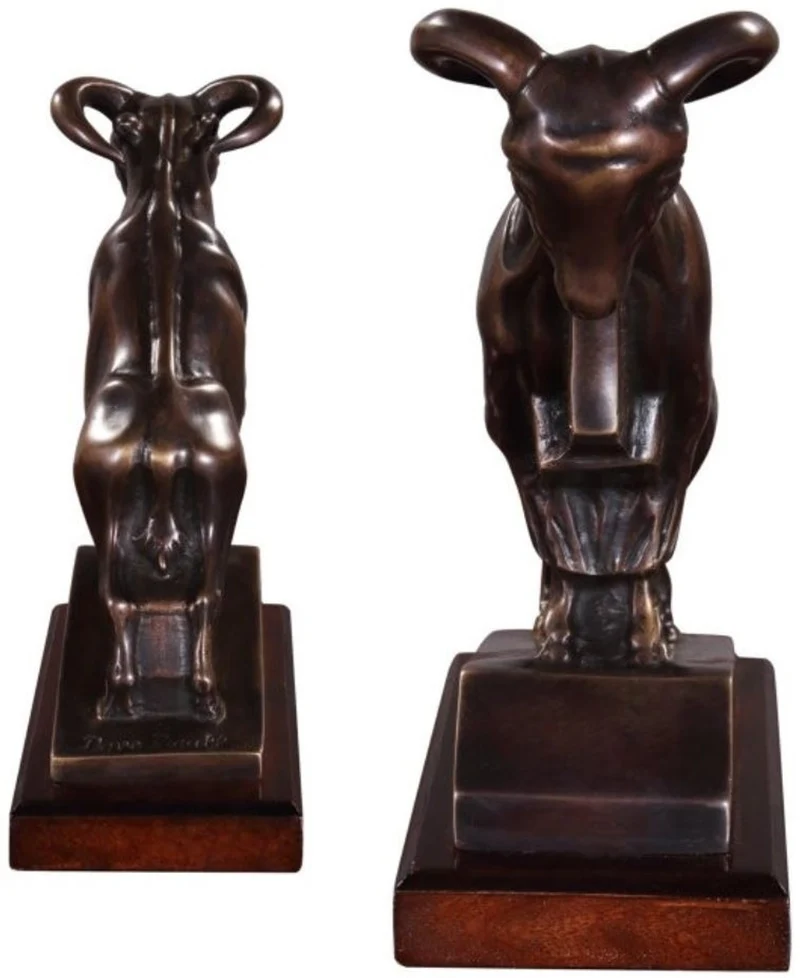 Casa Padrino Luxus Buchstützen Set Widder Bronze / Dunkelbraun 17 x 8 x H. 20 cm - Deko Bronzefiguren mit Mahagoni Holzsockel