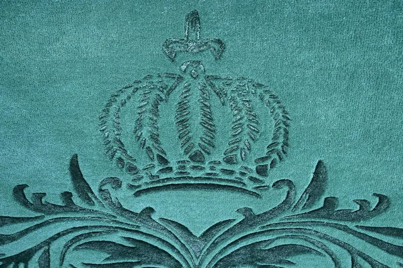 Pompöös by Casa Padrino Luxus Barock Teppich Krone von Harald Glööckler Grün 200 x 300 cm