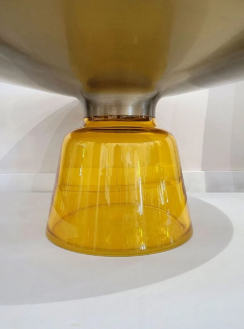 Casa Padrino Luxus Couchtisch Schwarz / Gold / Gelb Ø 75 x H. 37 cm - Runder Glas Wohnzimmertisch - Wohnzimmer Möbel - Luxus Möbel
