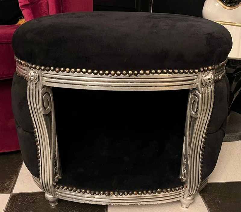 Casa Padrino Barock Hundebett & Katzenbett Schwarz / Silber - Handgefertigtes Hunde & Katzen Sofa im Barockstil - Barock Hunde & Katzen Möbel - Barock Tiermöbel - Edel & Prunkvoll
