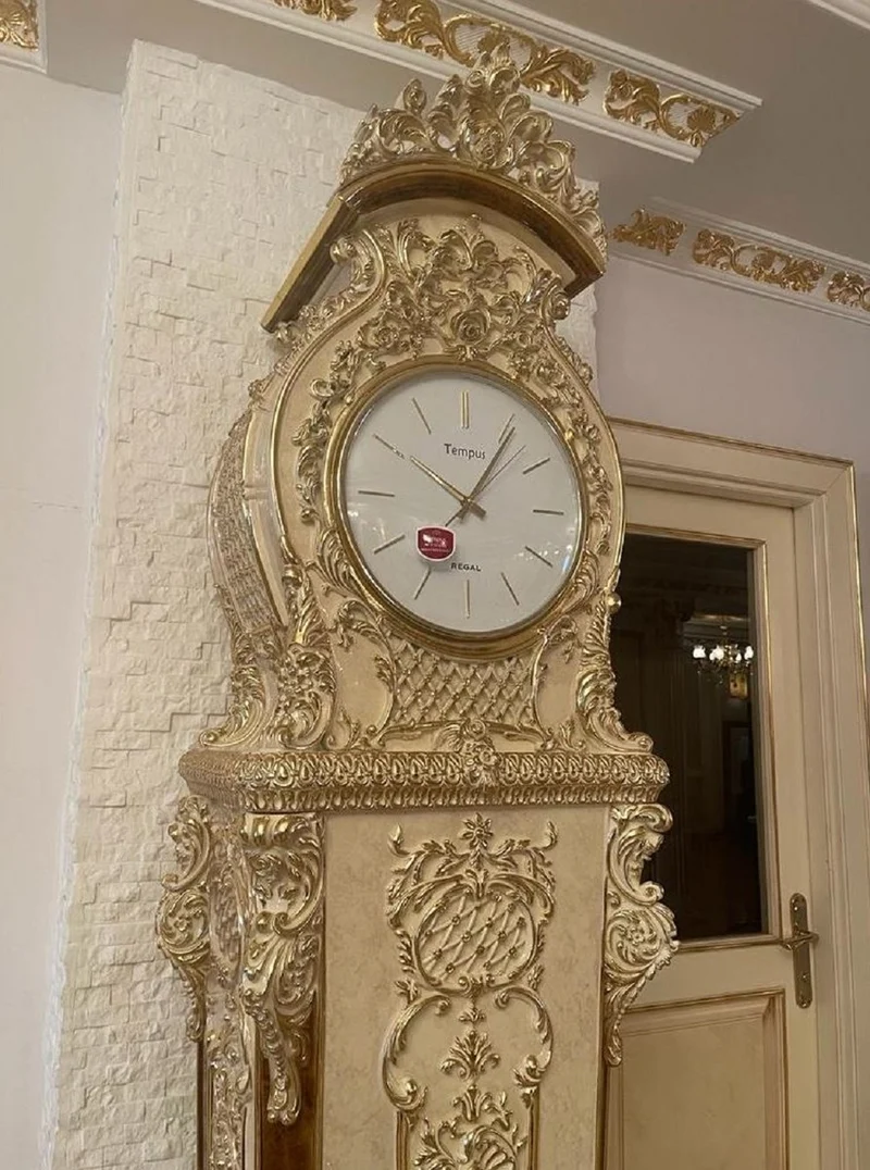 Casa Padrino Luxus Barock Standuhr Creme / Braun / Gold - Prunkvolle Massivholz Uhr im Barockstil - Luxus Möbel im Barockstil - Barock Möbel - Barock Interior - Barock Standuhren