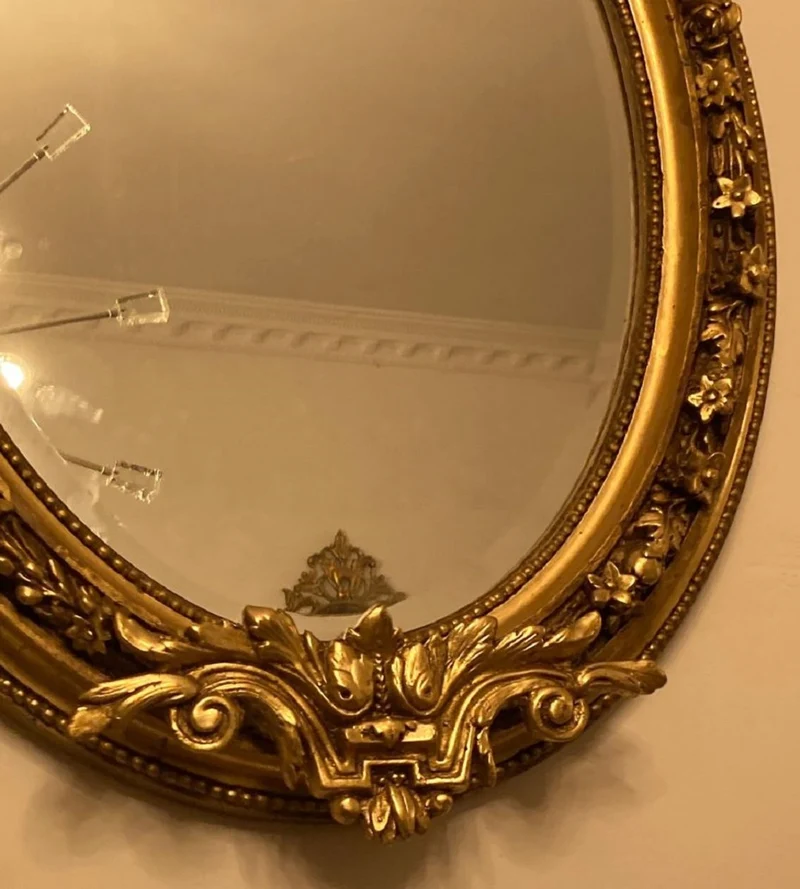 Casa Padrino Barock Spiegel Gold - Prunkvoller Wandspiegel mit eleganten Verzierungen - Handgefertigter Barock Garderoben Spiegel - Barockstil Wandspiegel - Barock Möbel - Edel & Prunkvoll