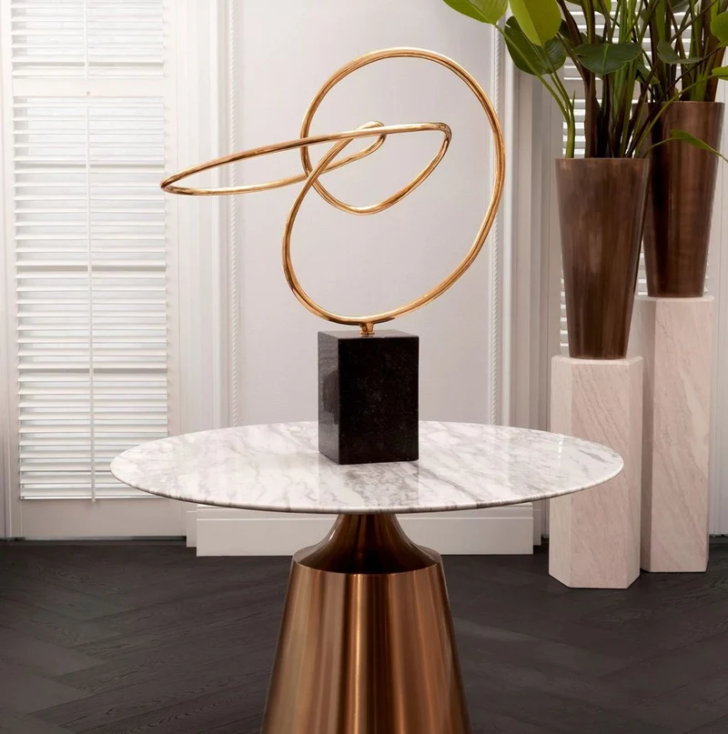 Casa Padrino Luxus Designer Schreibtisch Deko Objekt Messing / Schwarz 85 x 50 x H. 95 cm - Messing Deko Objekt mit Granitsockel - Wohnzimmer Deko - Deko Accessoires - Luxus Deko - Designer Deko