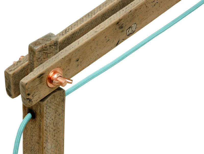 Casa Padrino Kiefernholz Tischleuchte Naturfarben 90 x 30 x H. 105 cm - Luxus Tischlampe mit aqua blauem Kabel