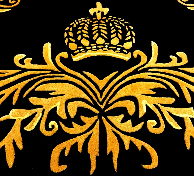 Pompöös by Casa Padrino Luxus Teppich von Harald Glööckler 80 x 150 cm Krone Schwarz / Gold - Barock Design Teppich - Handgewebt aus Wolle