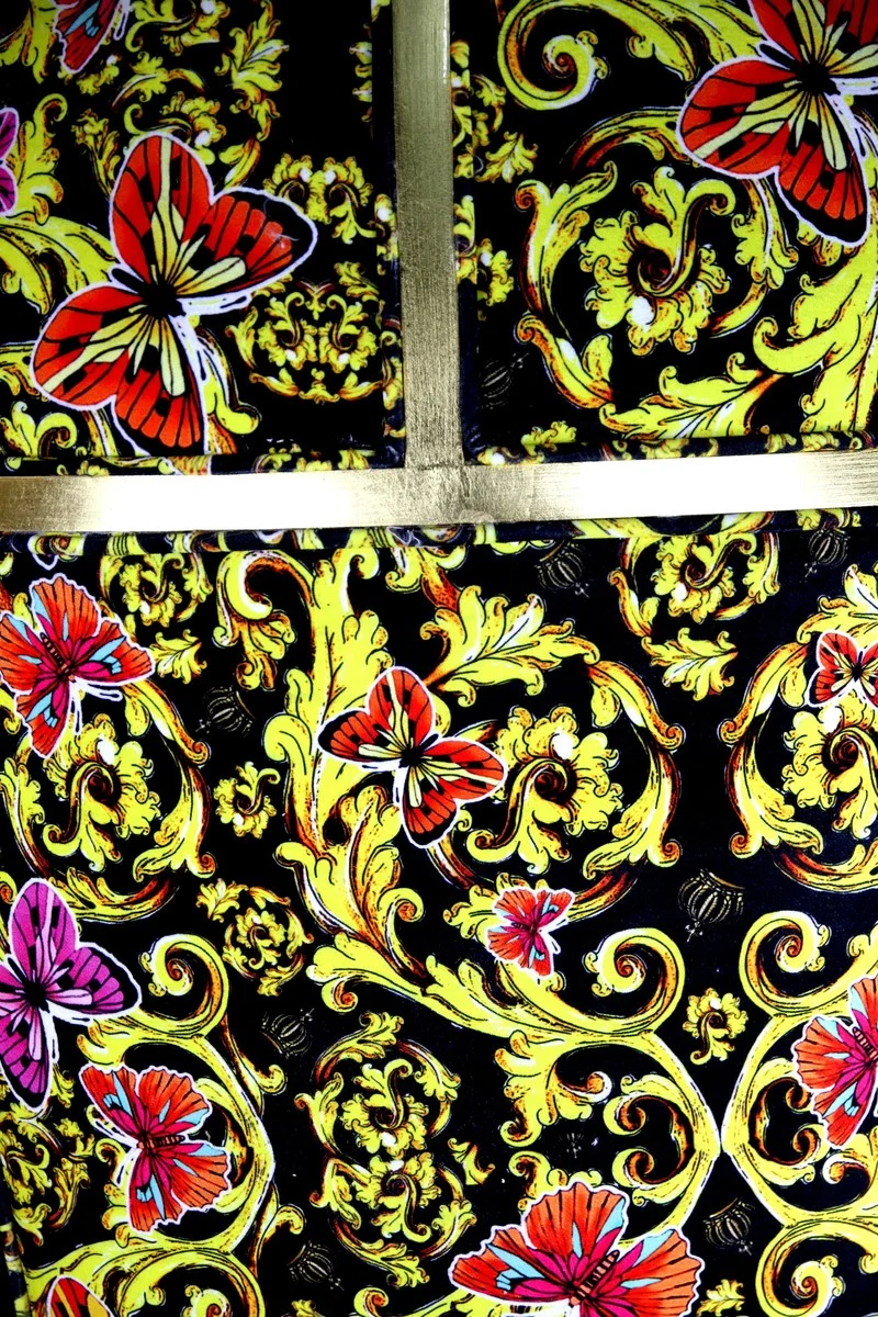 Pompöös by Casa Padrino Luxus Ballon Barock Sessel Schwarz / Gold / Butterfly & Flower Design mit glitzernder Krone - Pompööser Barock Sessel designed by Harald Glööckler