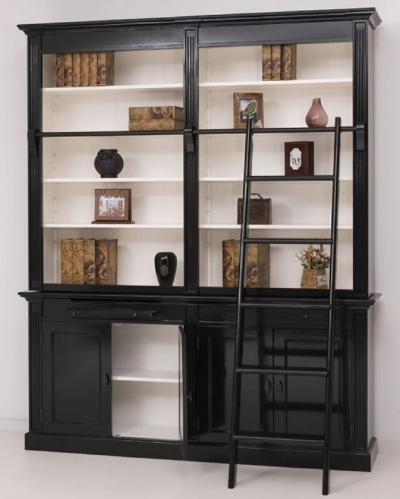 Casa Padrino Landhausstil Bücherschrank mit Leiter Schwarz / Weiß 200 x 40 x H. 240 cm - Massivholz Schrank - Wohnzimmerschrank - Regalschrank - Büroschrank - Landhausstil Möbel