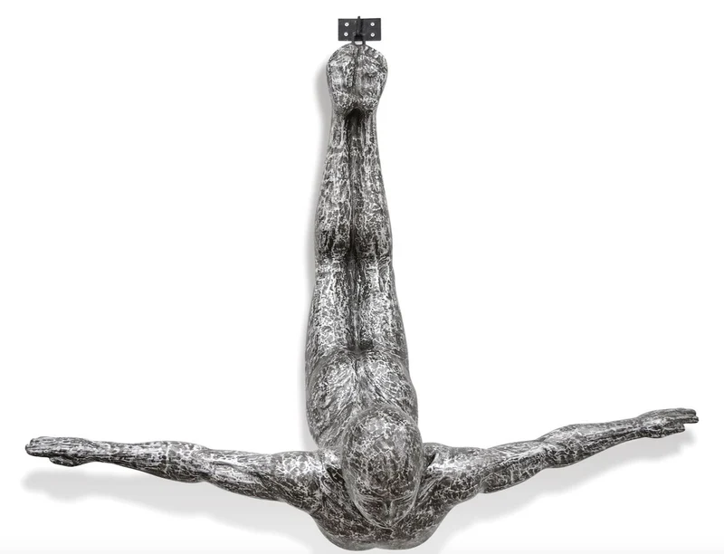 Casa Padrino Luxus Kunstspringer Skulptur Silber / Schwarz 147 x 157 x H. 80 cm - Große Turmspringer Figur