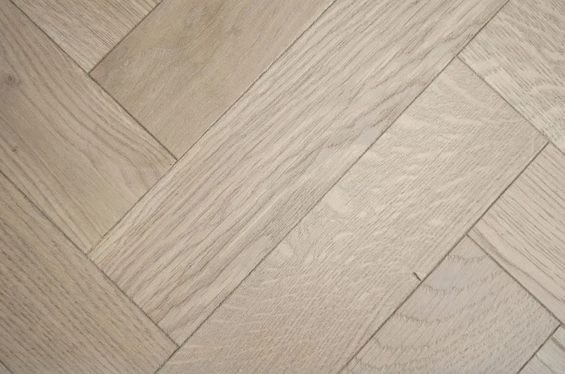 Casa Padrino Luxus Bartisch aus Eichenholz und Stahl, Naturfarben / Schwarz, 70 x 70 x H. 101 cm