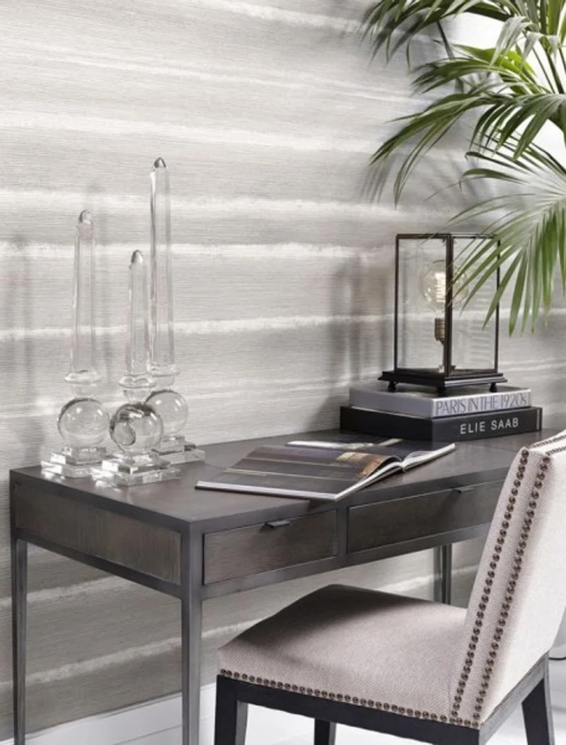 Casa Padrino Luxus Tischleuchte Schwarz - Edle Designer Lampe aus MDF, Glas und Messing - 22,5 x 22,5 x H. 37 cm